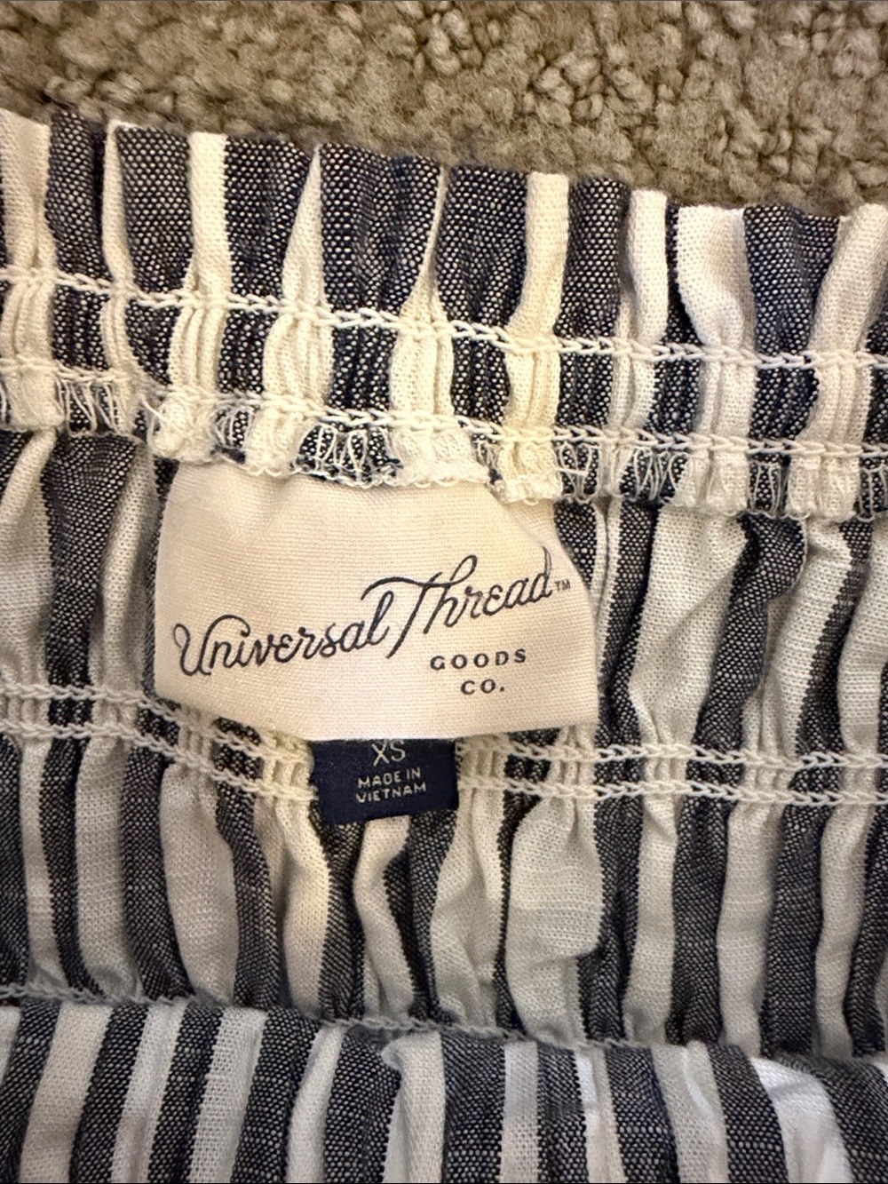Universal Thread Black and White Vertical Stripe Smocked Maxi Dress size XS - Picture 2 of 2